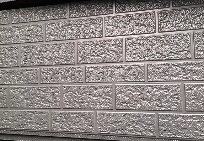 Metallpräglad panel